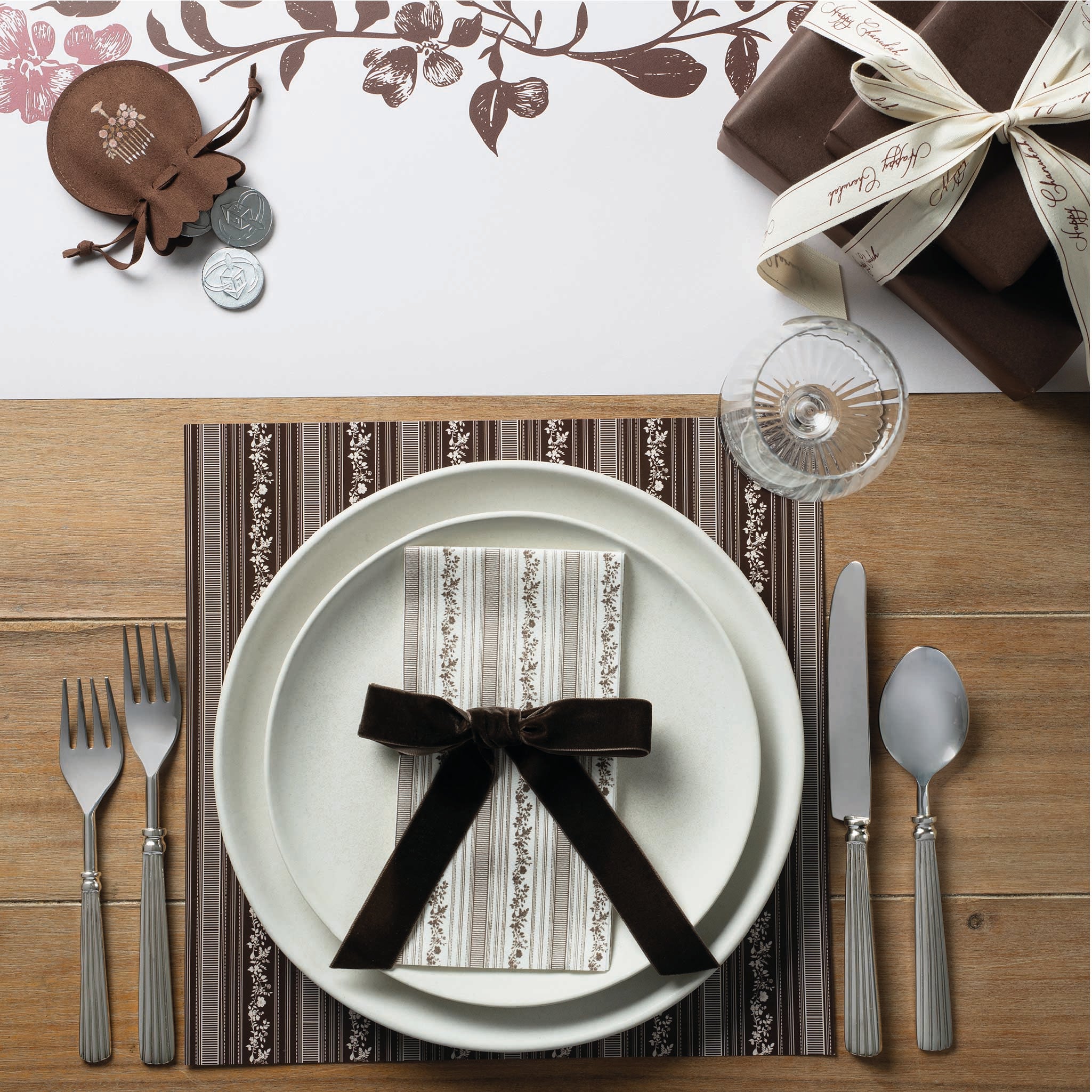 Chanukah Floral Linework Paper Table Runner