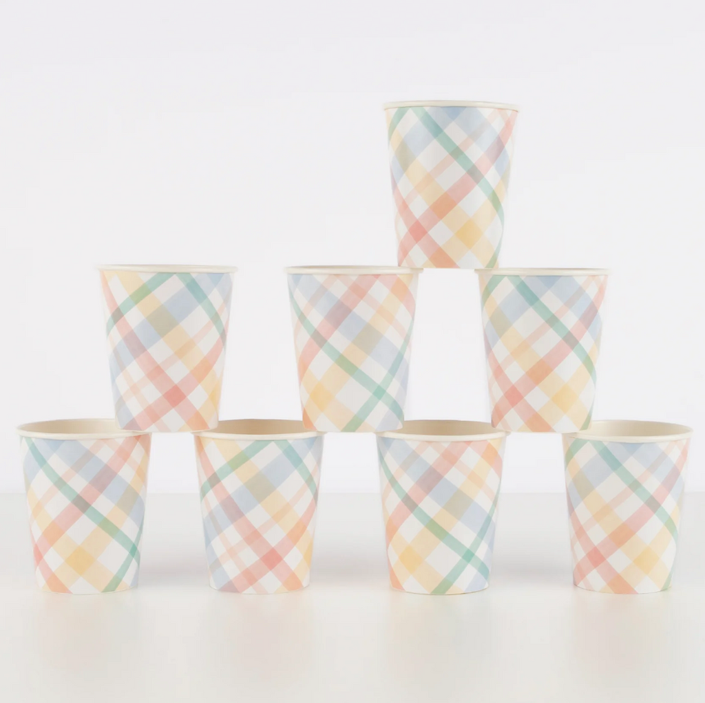 PLAID PATTERN PARTY CUPS