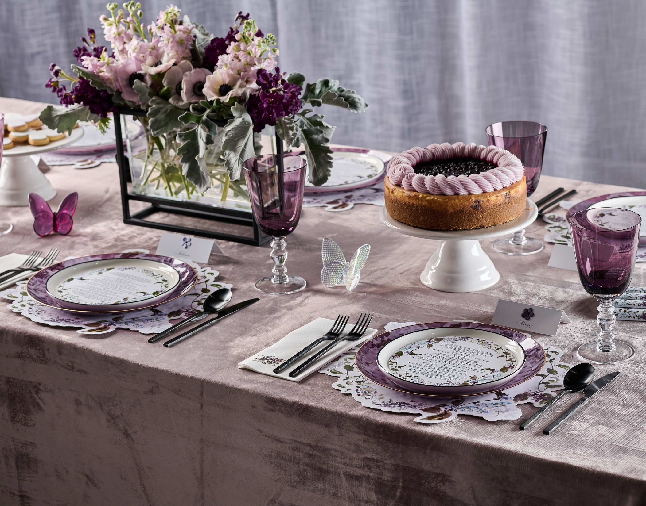 Chag Shavuos Bouquet Guest Towel Napkin