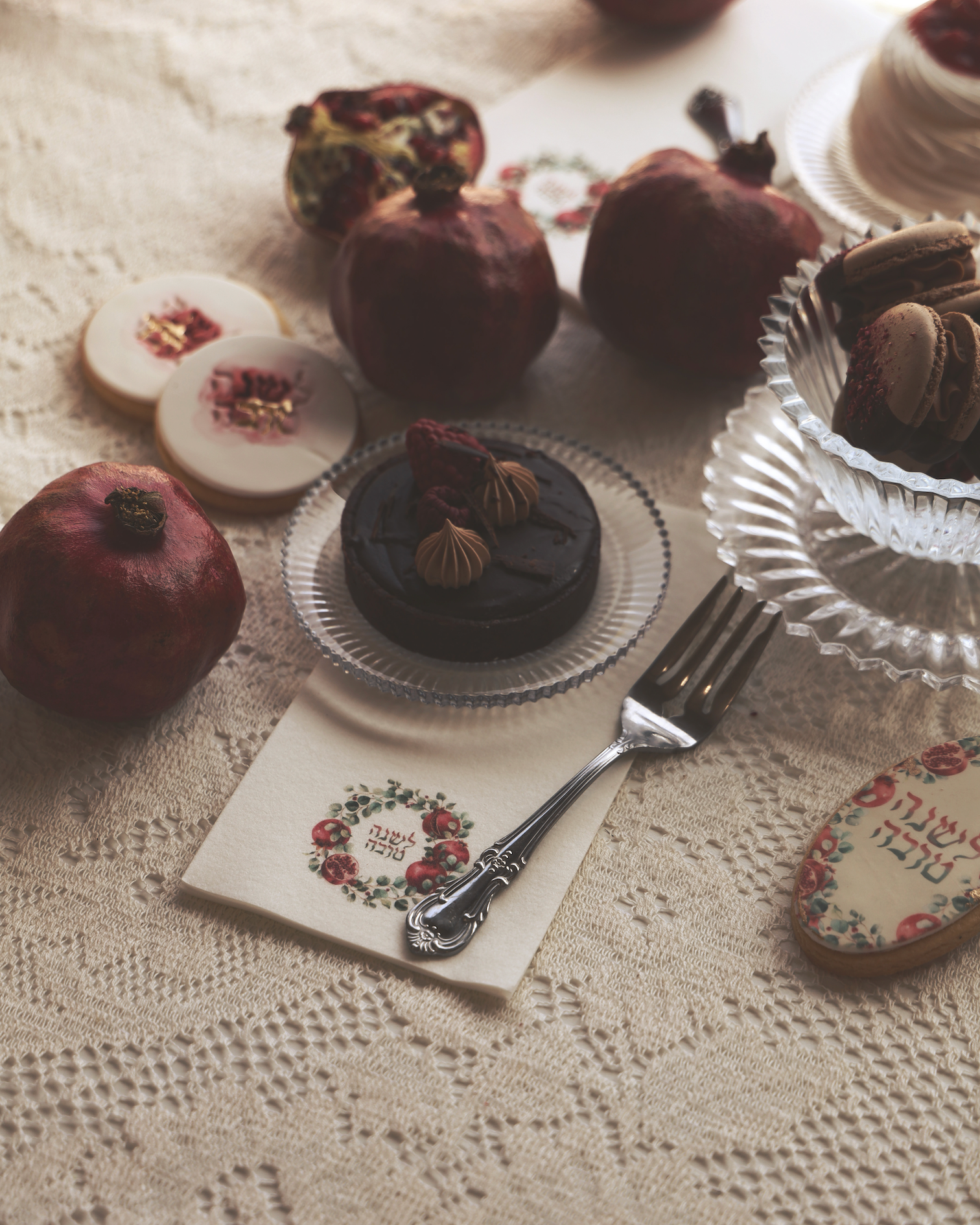 Pomegranates & Vines L'Shana Tova Guest Towel Napkins