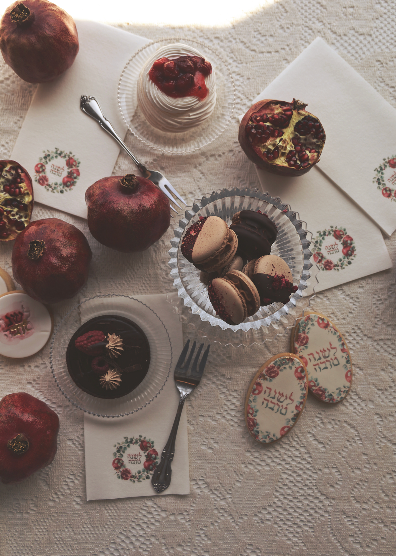 Pomegranates & Vines L'Shana Tova Guest Towel Napkins