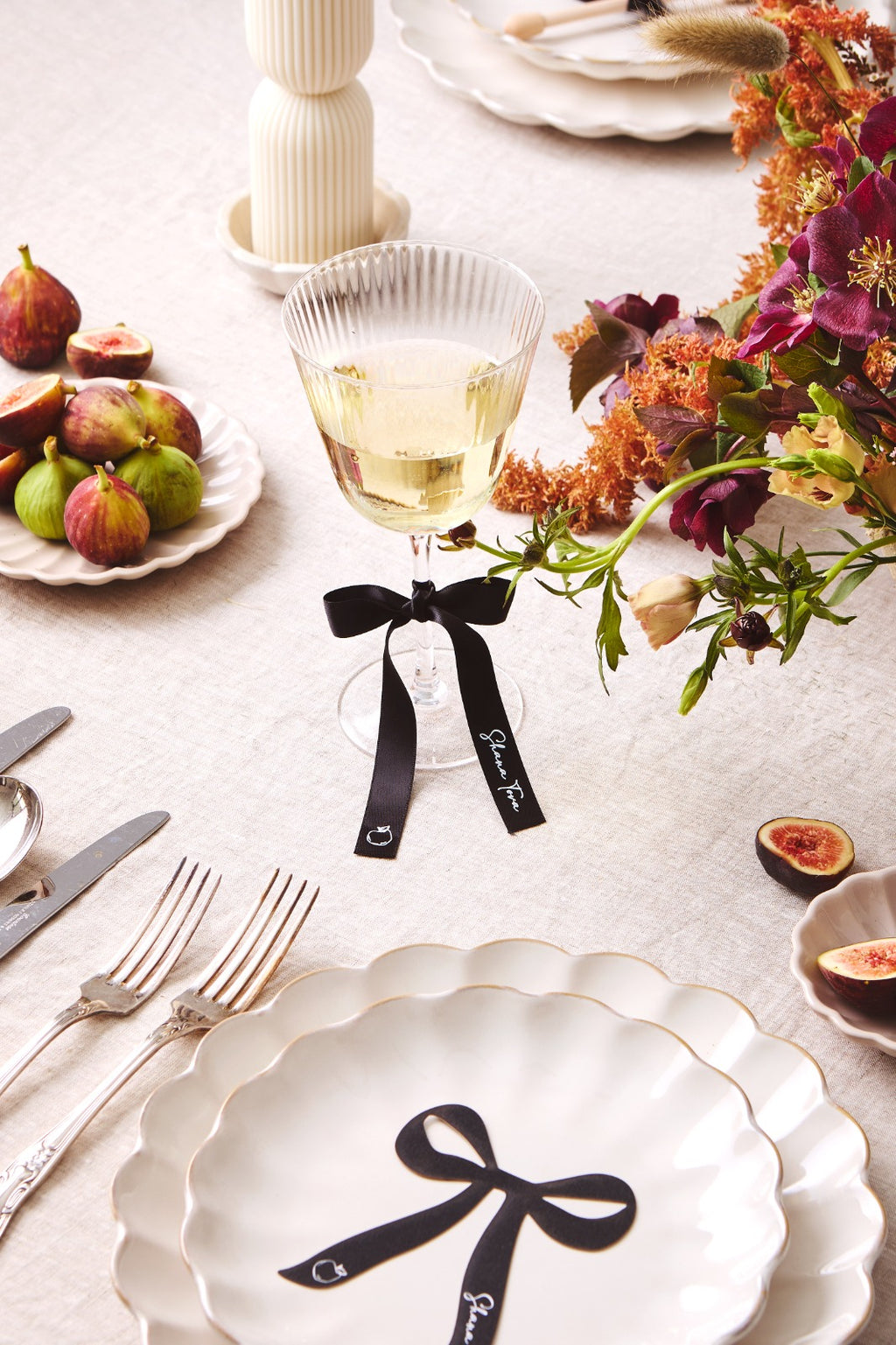 Delicate Bow Ribbons | The Chef's Wife Edition