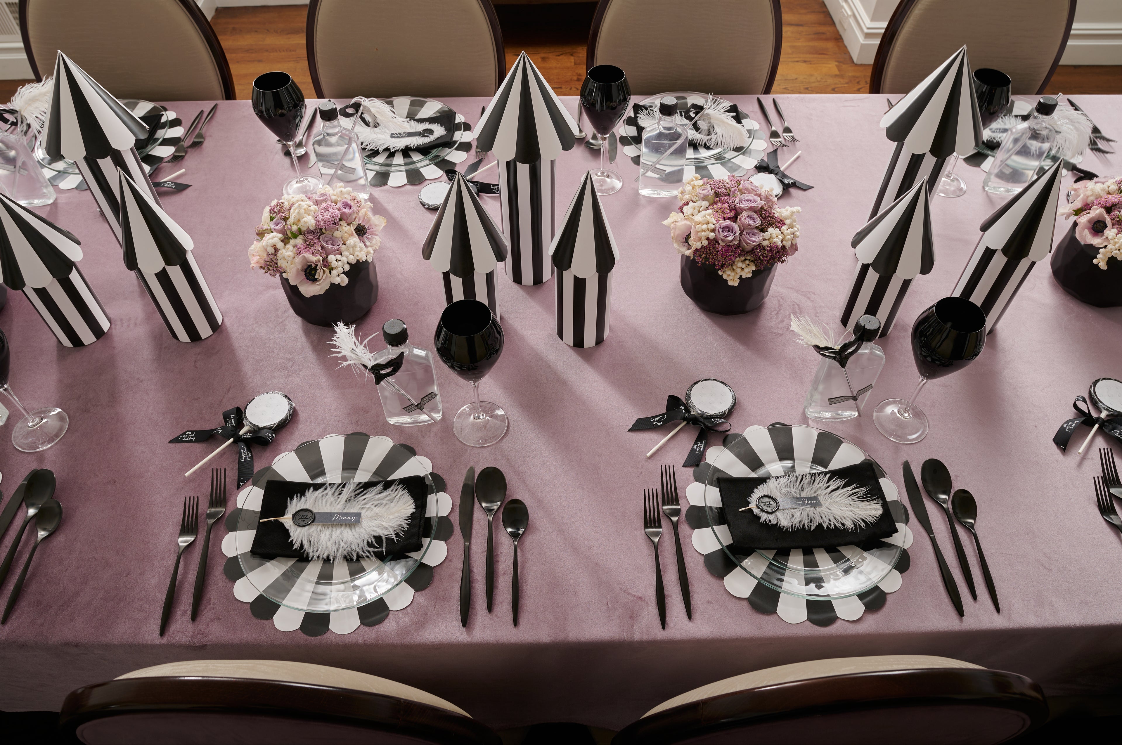 The Tent Event Scalloped Placemats