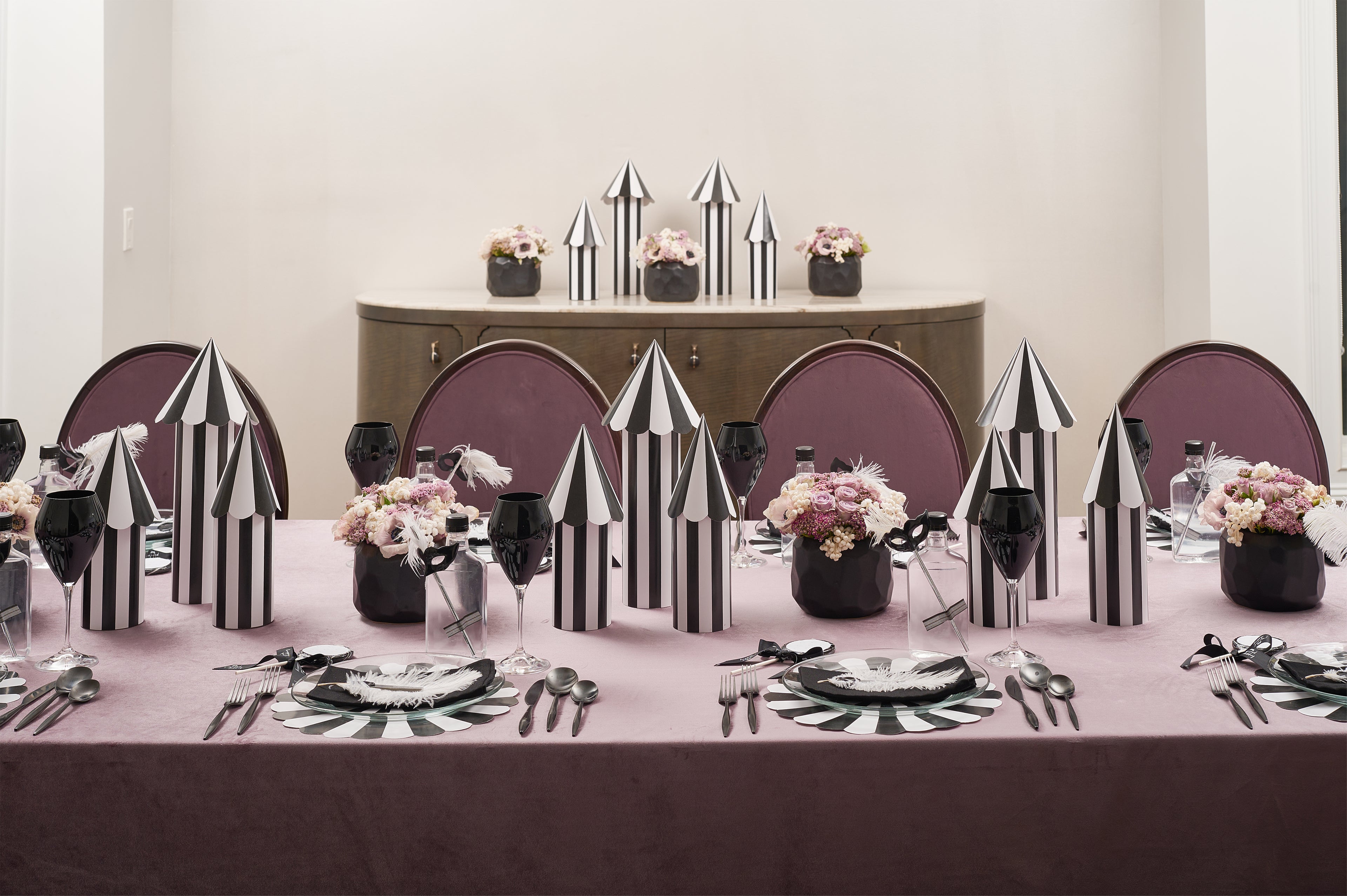 The Tent Event Scalloped Placemats