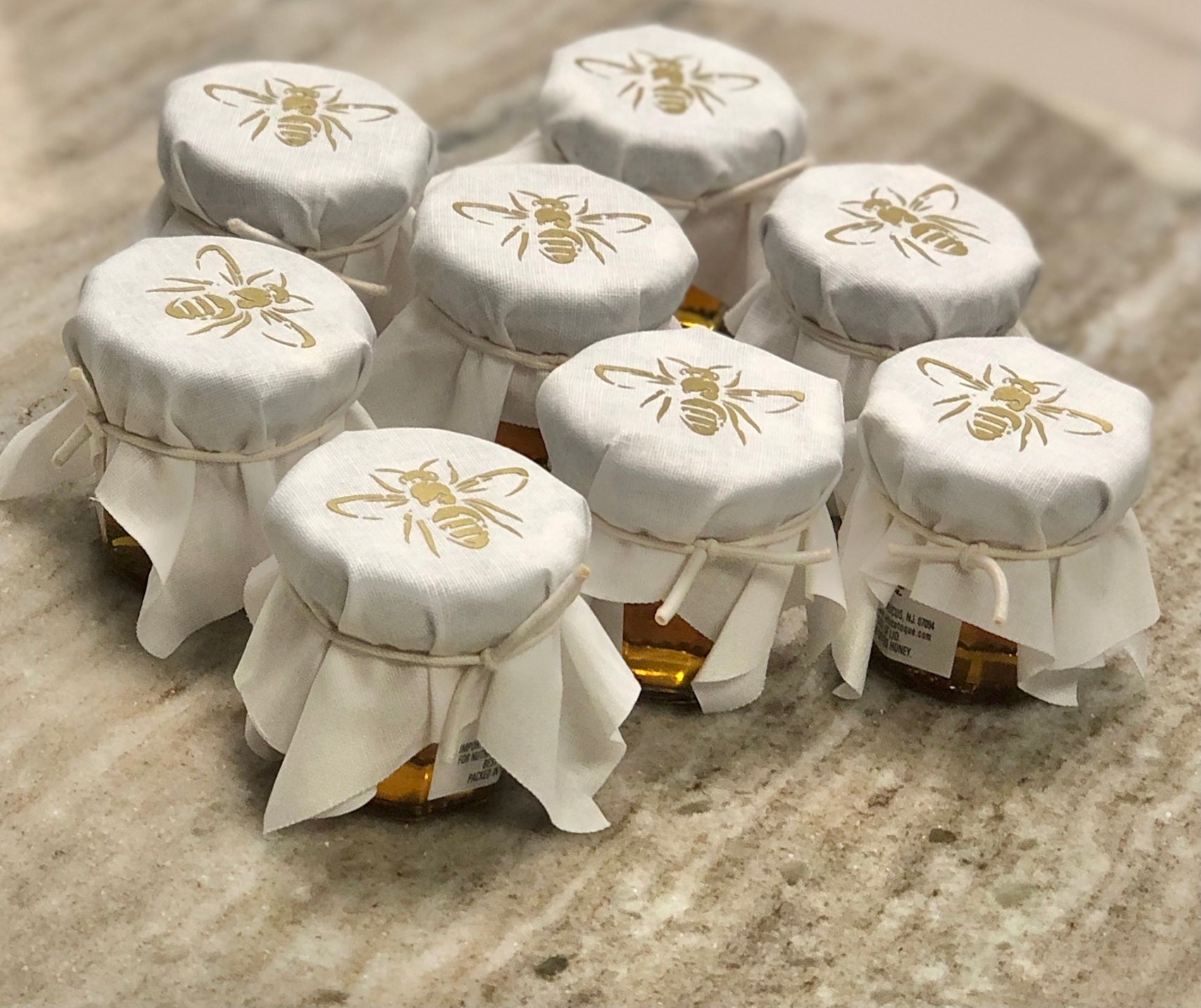 Bee mini honey jars