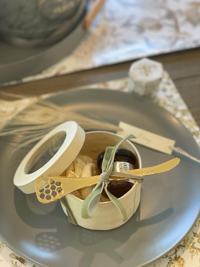 Apple 'N Honey Favor Boxes