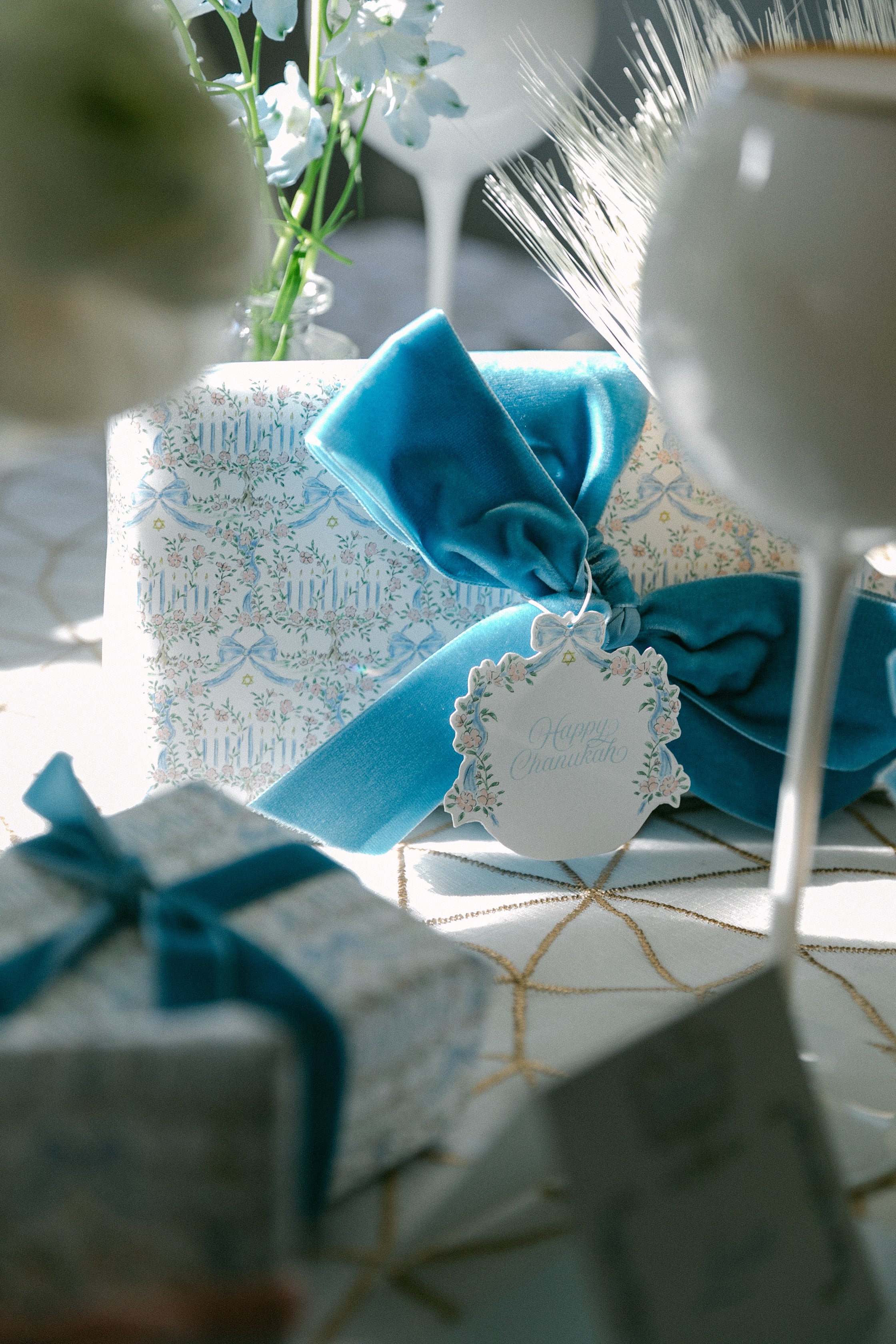 Garland Die Cut Gift Tags